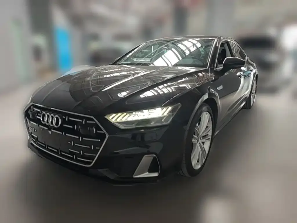 Audi A7L — фото 1