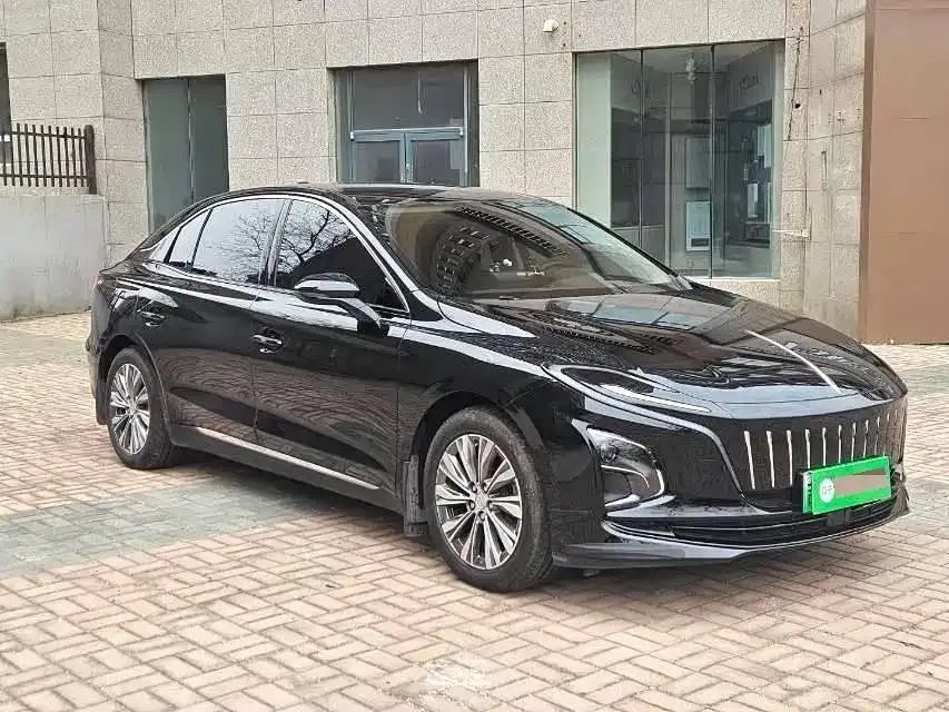 Hongqi E-QM5 — фото 5