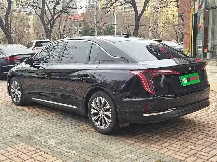 Hongqi E-QM5 — фото 8