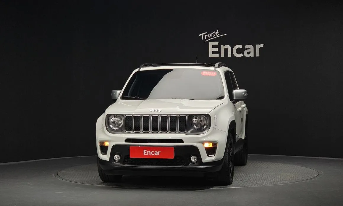 Jeep Renegade — фото 2