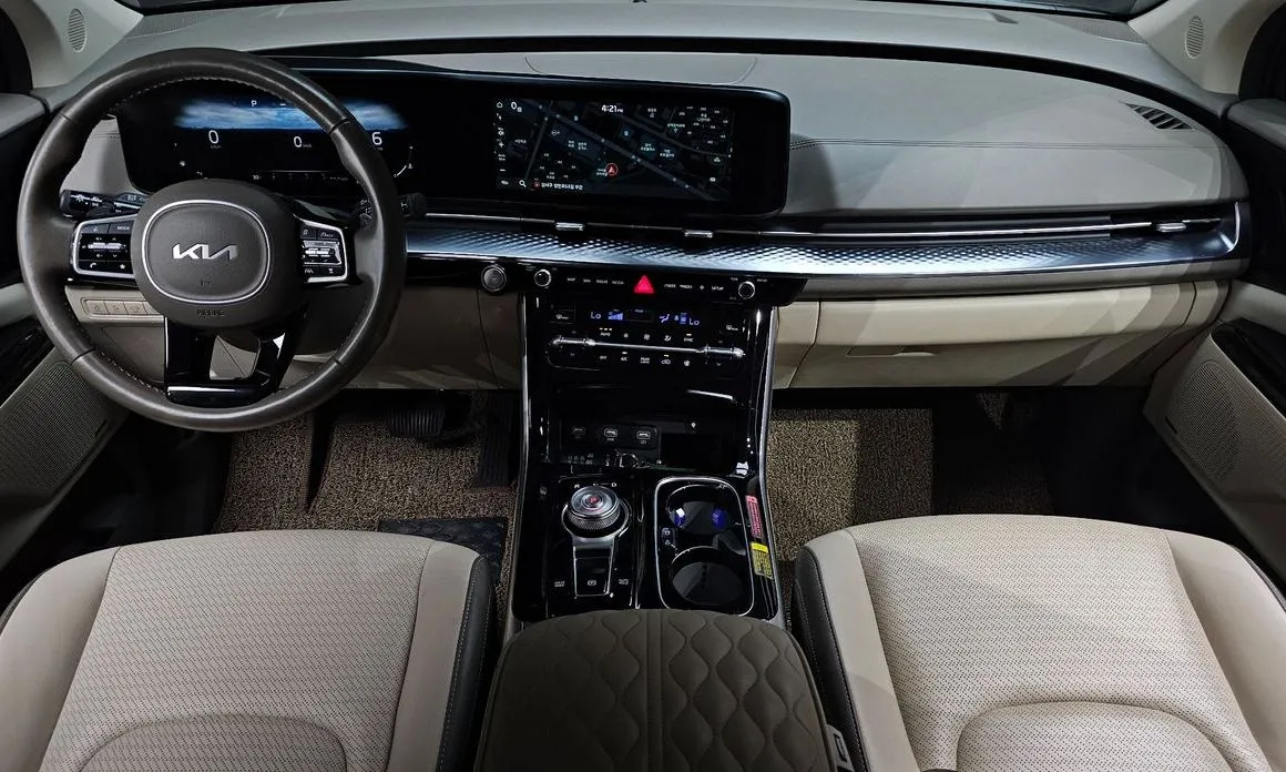 Kia Carnival — фото 10