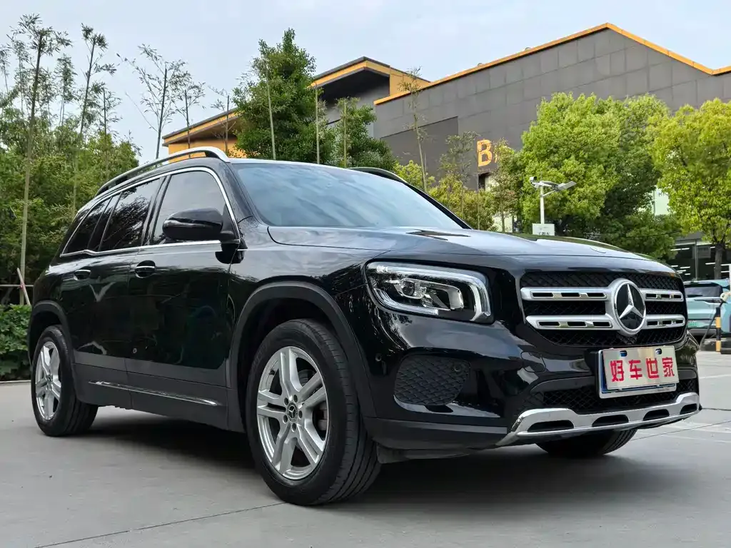 Mercedes-Benz GLB — фото 9