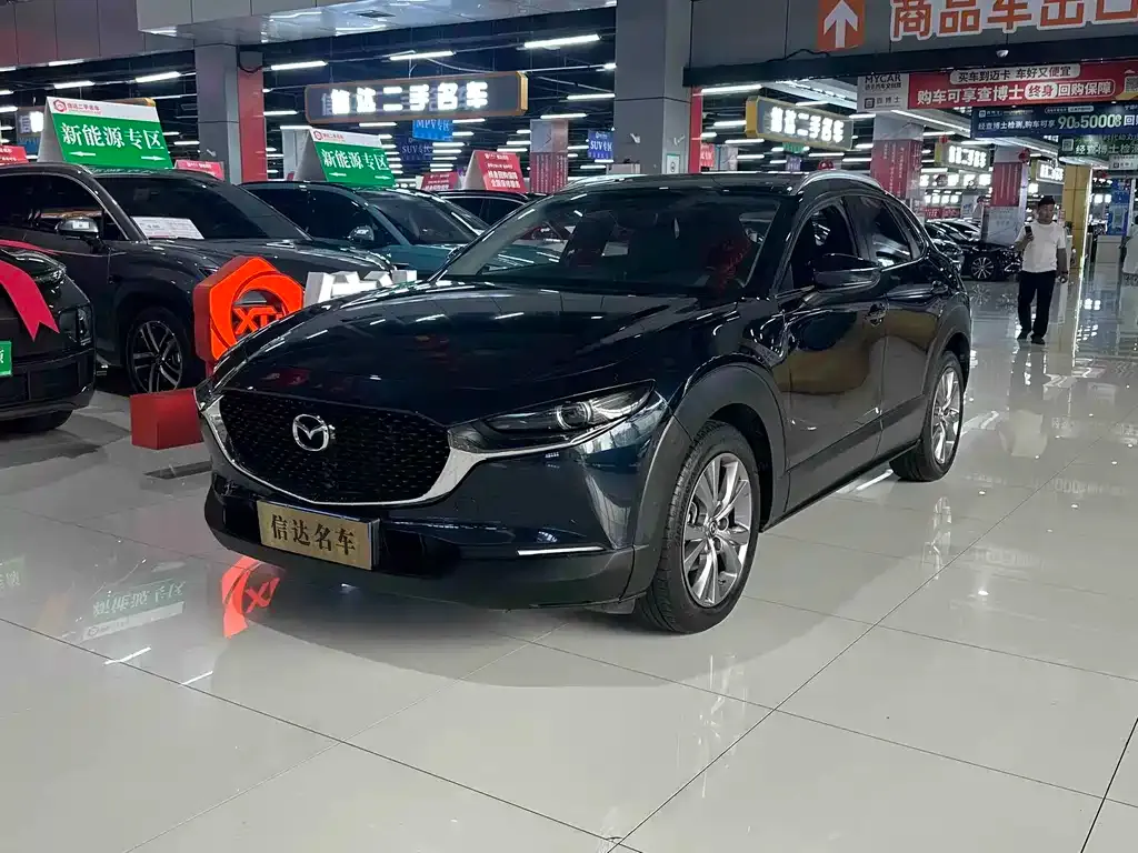 Mazda CX-30 — фото 1