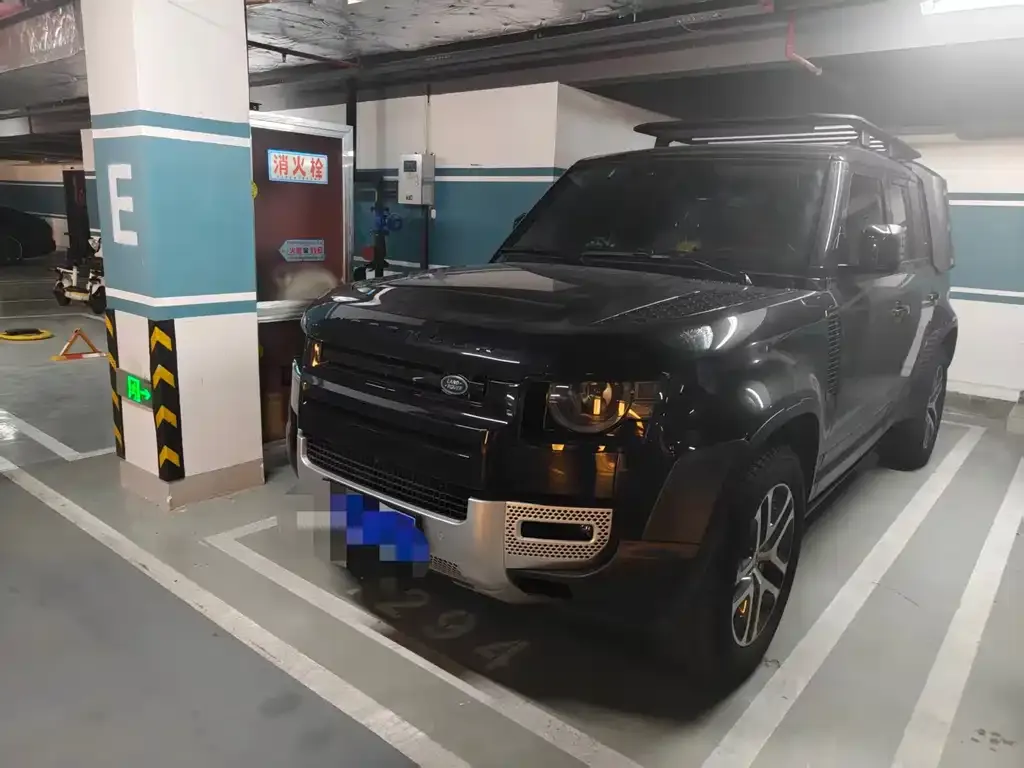 Land Rover Defender — фото 1