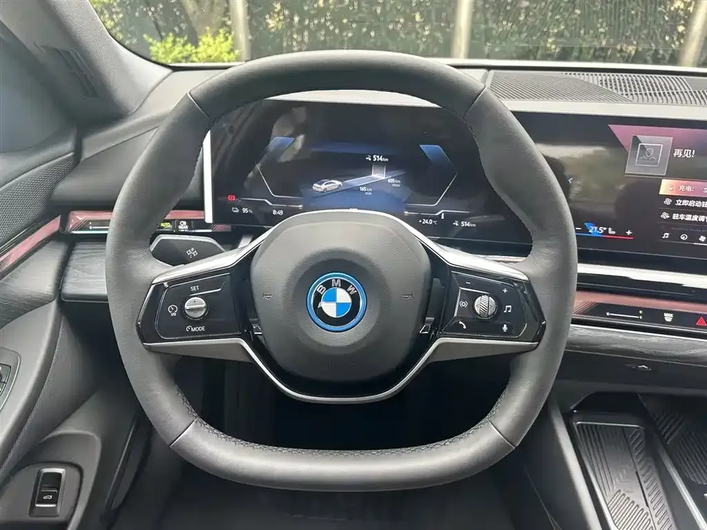 BMW i5 — фото 5