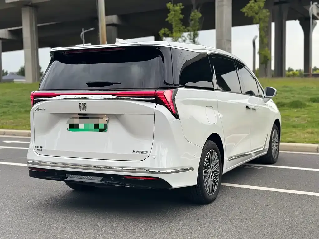 Buick GL8 Hybrid — фото 7