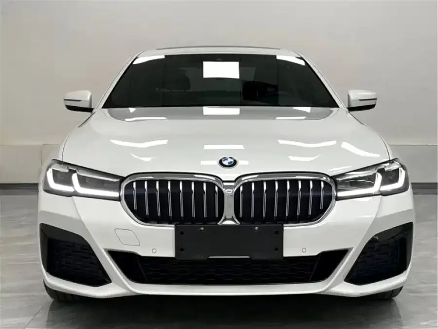 BMW 5 Series — фото 2