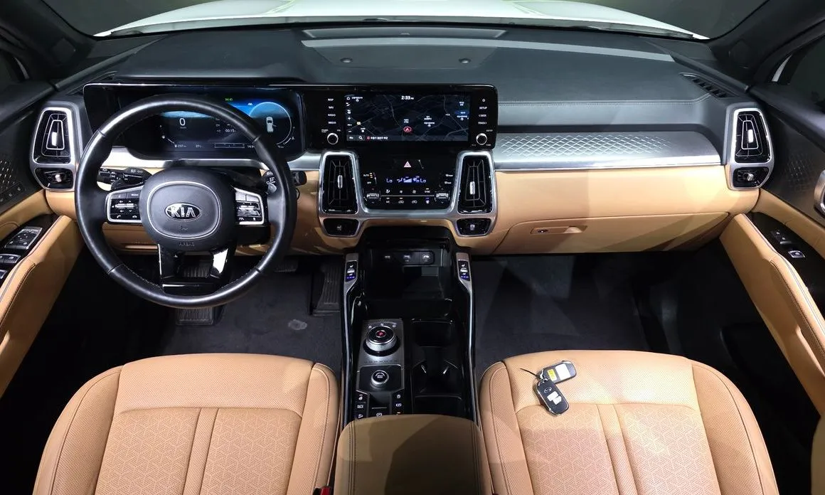 Kia Sorento — фото 8