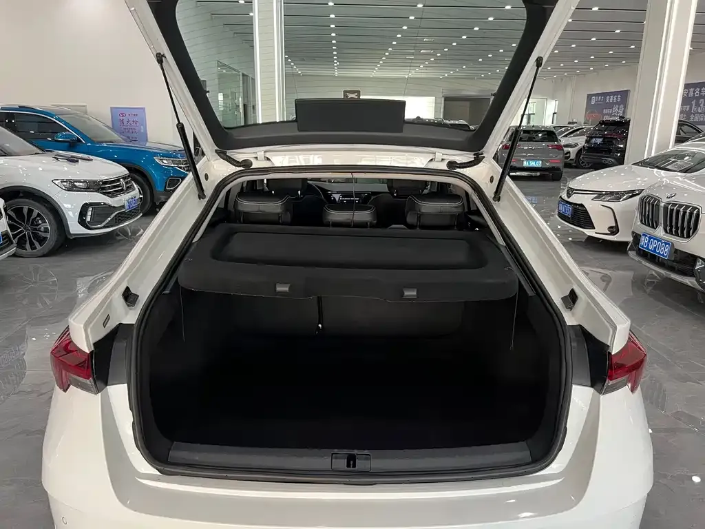 Skoda Octavia — фото 9