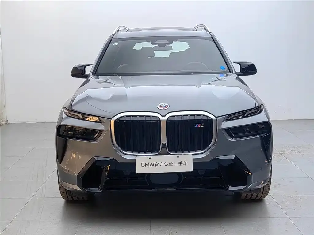 BMW X7 M60i — фото 3