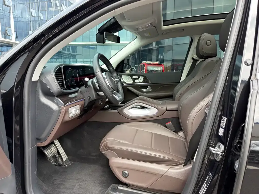 Mercedes-Benz GLS — фото 7
