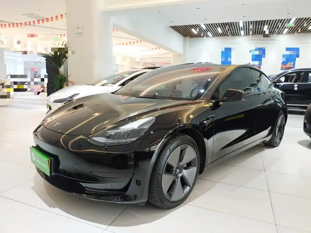 Tesla Model 3 — фото 6