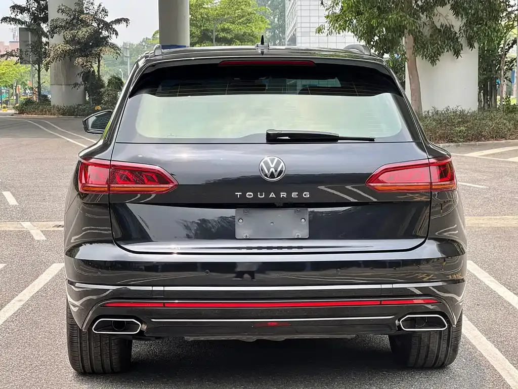 Volkswagen Touareg — фото 3
