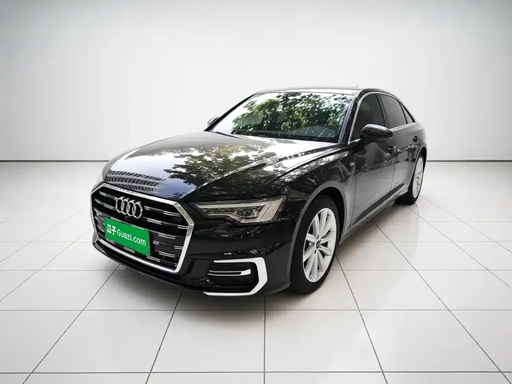 Audi A6L — фото 1