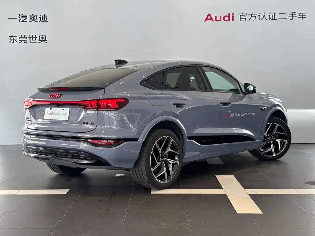 Audi Q6L Sportback e-tron — фото 5