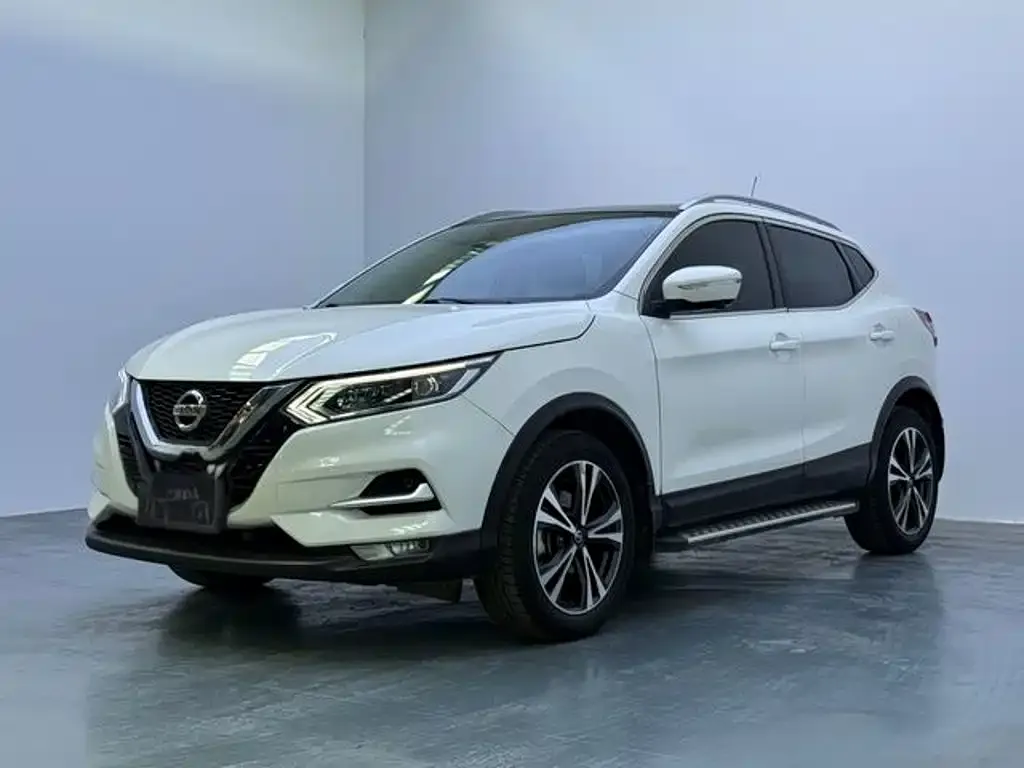 Nissan Qashqai — фото 1