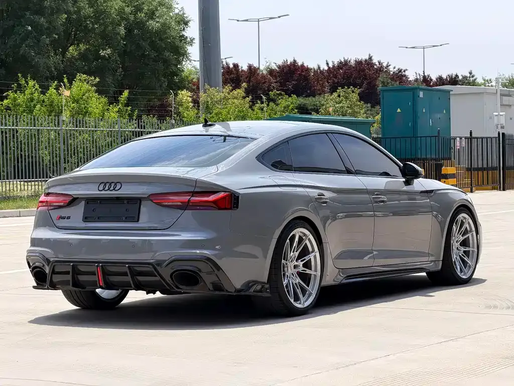 Audi RS 5 — фото 8