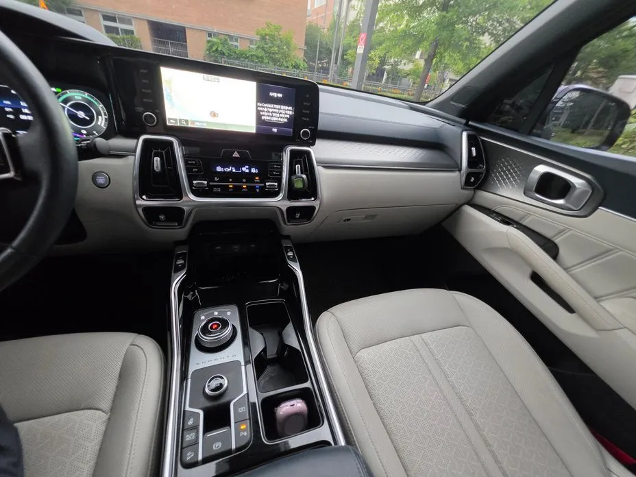Kia Sorento — фото 4