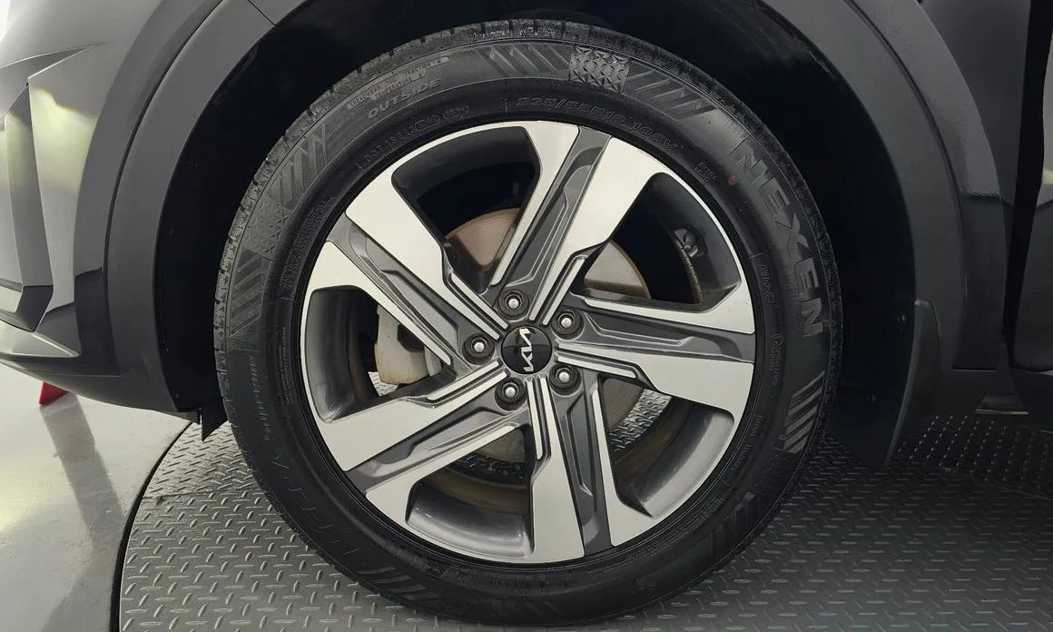 Kia Sorento — фото 8