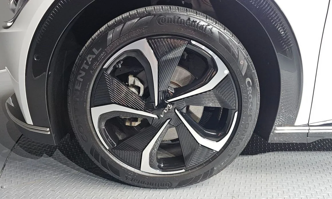 Kia EV6 — фото 9