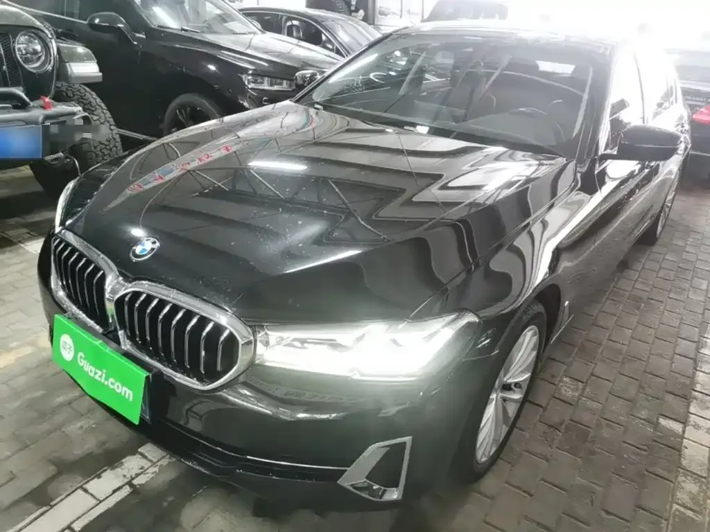 BMW 5 Series — фото 10