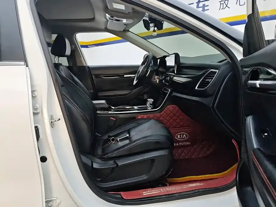 Kia KX3 — фото 9