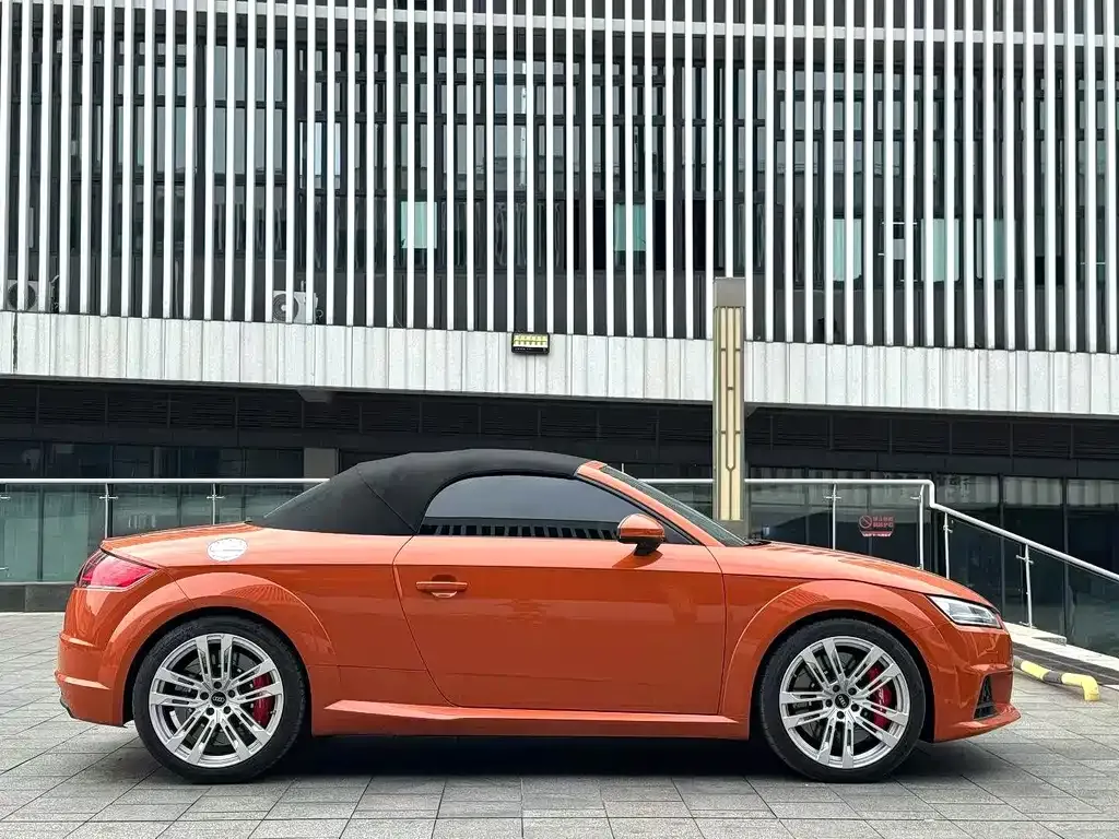 Audi TT — фото 7