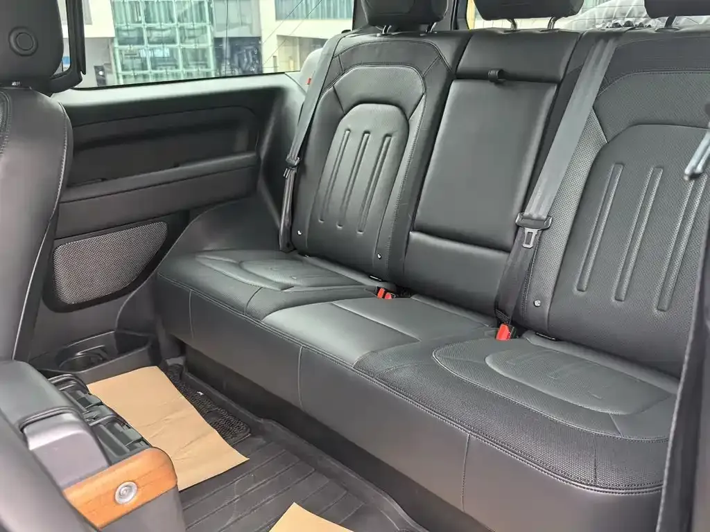 Land Rover Defender — фото 3