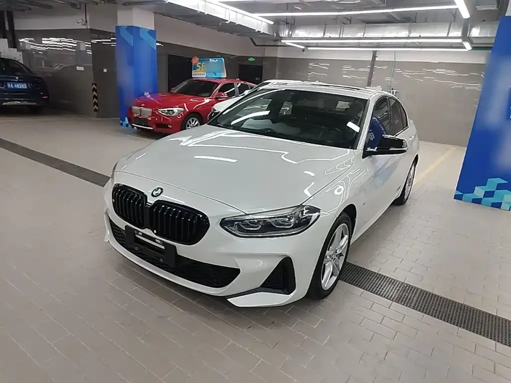 BMW 1 Series — фото 1