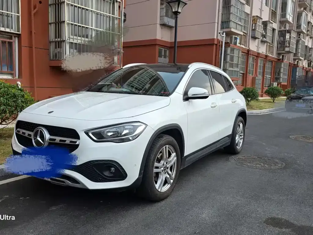 Mercedes-Benz GLA — фото 1