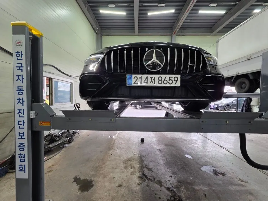 Mercedes-Benz AMG GT — фото 1