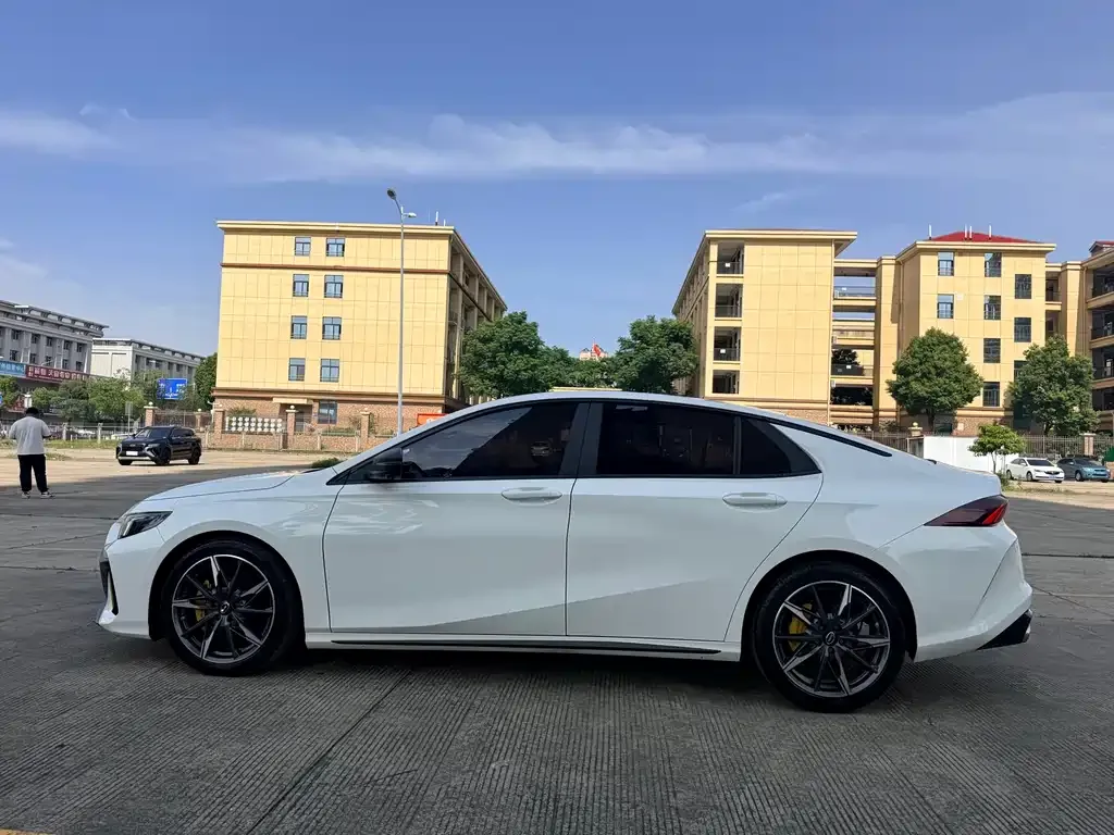 GAC Motor Shadow Leopard — фото 10