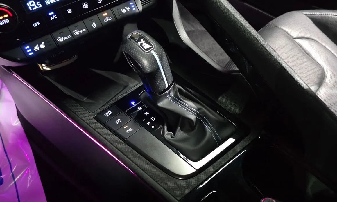 Hyundai AVANTE — фото 4