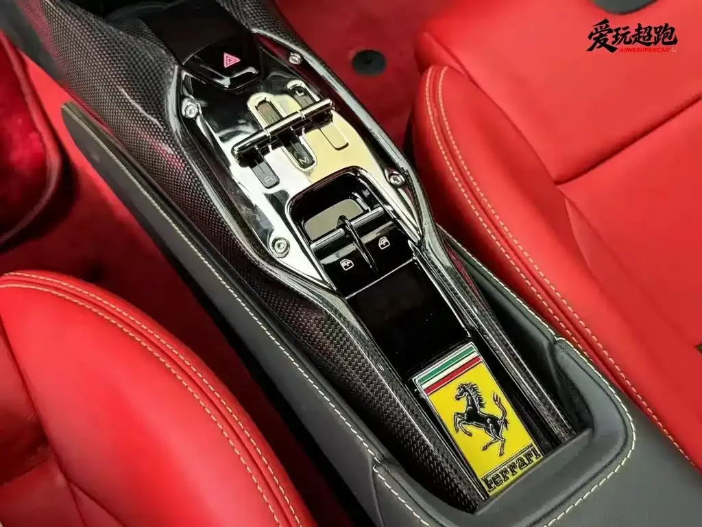 Ferrari SF90 — фото 3