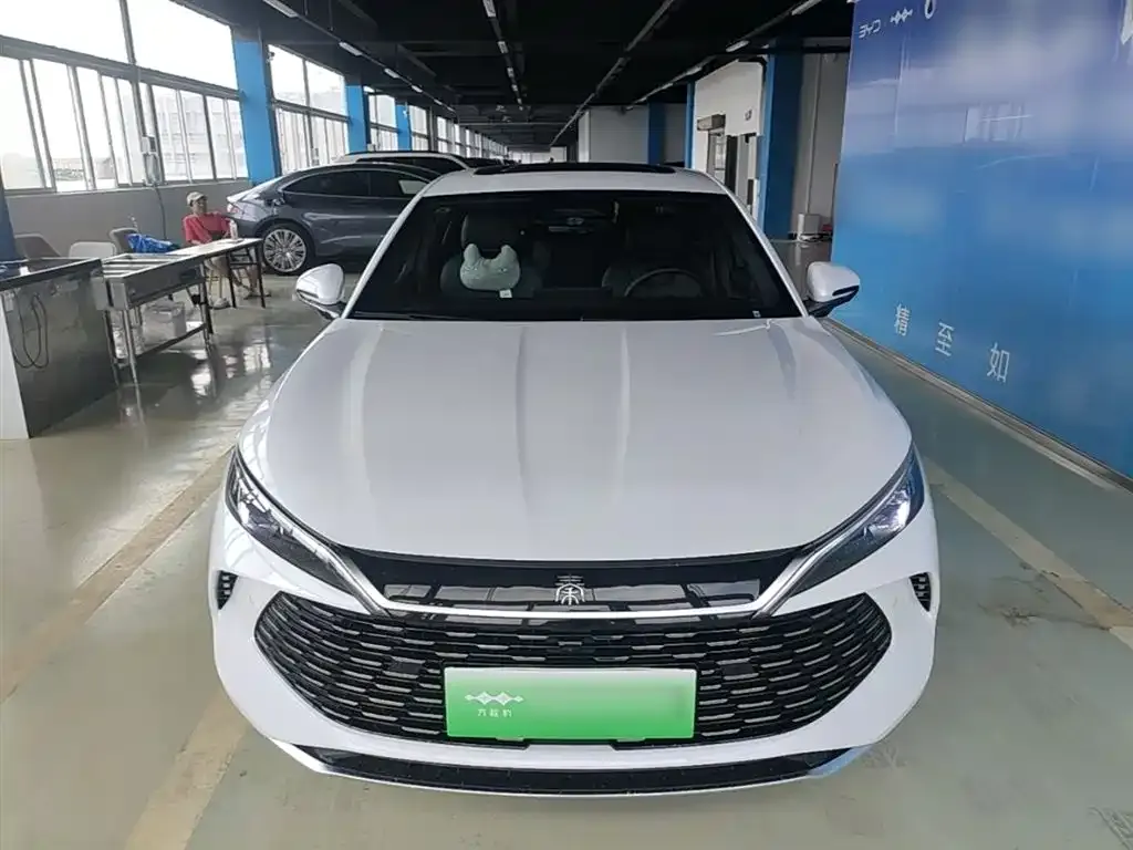 BYD Qin L — фото 5