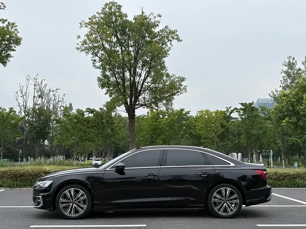 Audi A6L — фото 4