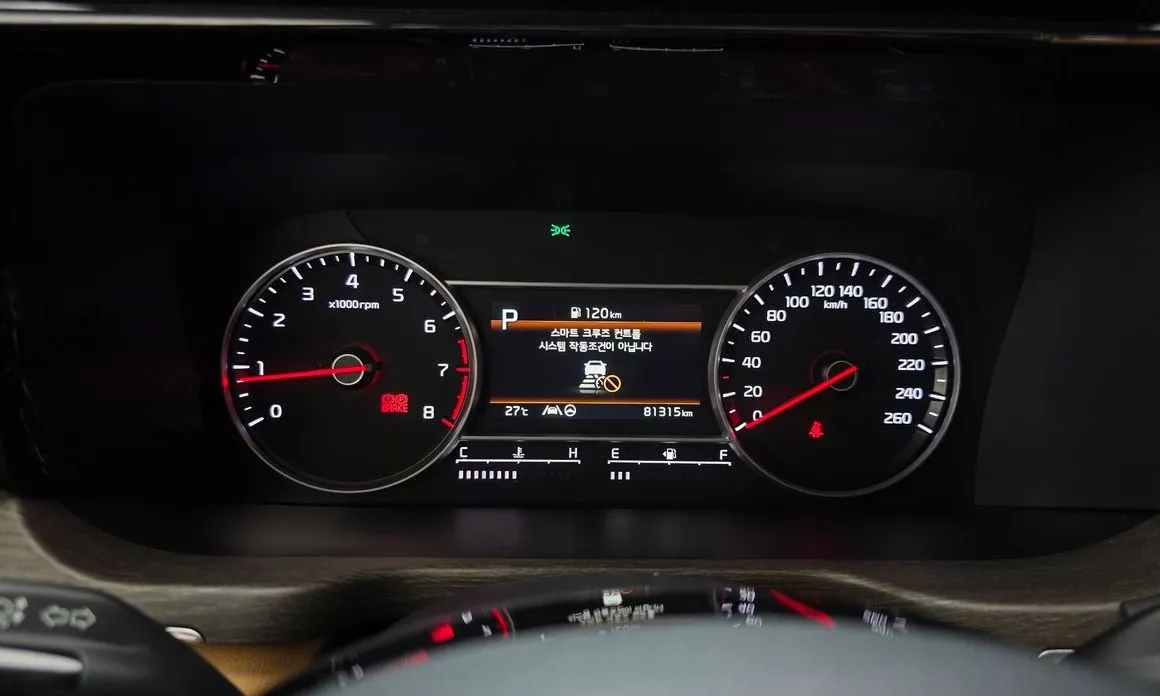 Kia Sorento — фото 10