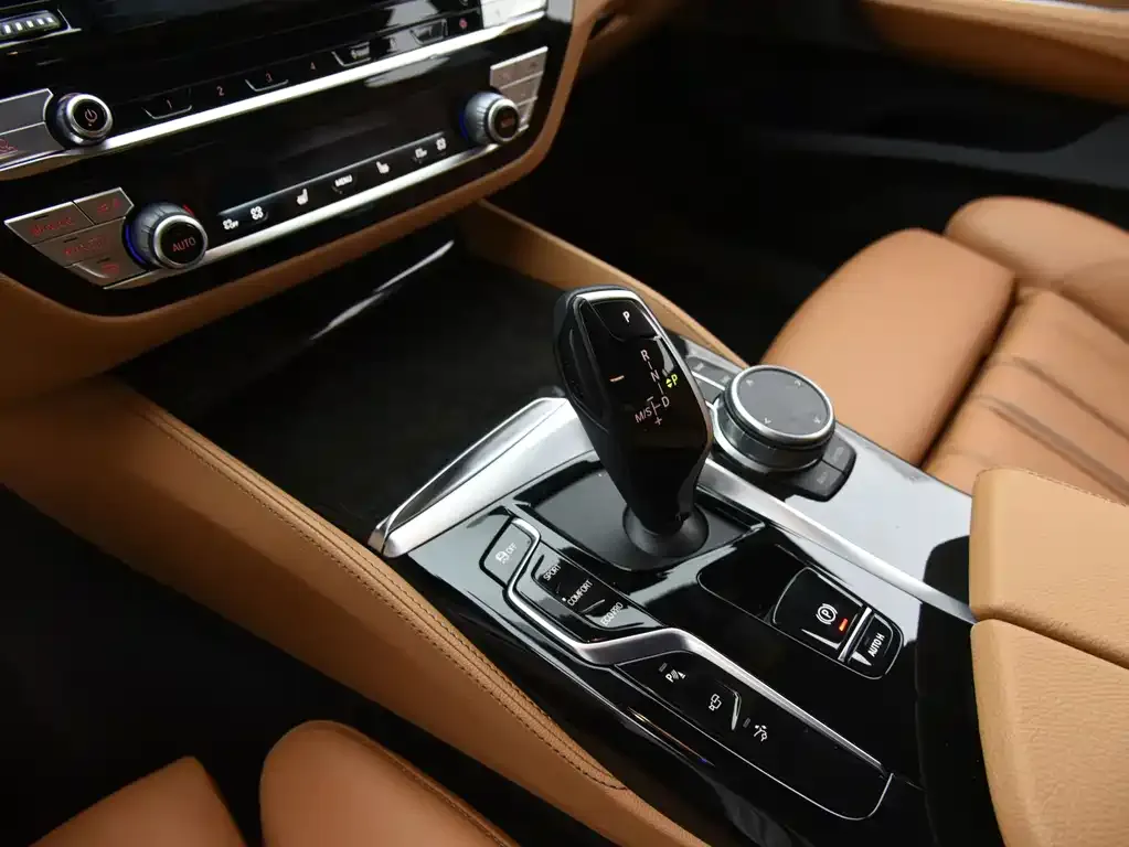 BMW 6 Series GT — фото 10
