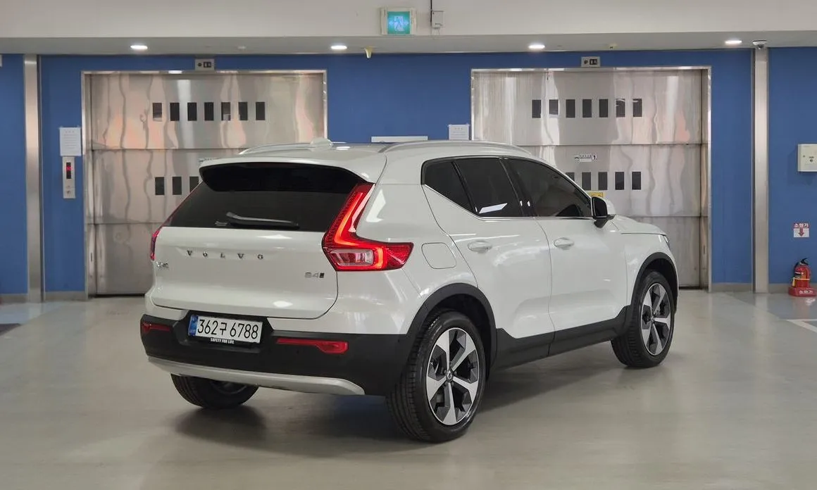 Volvo XC40 — фото 2