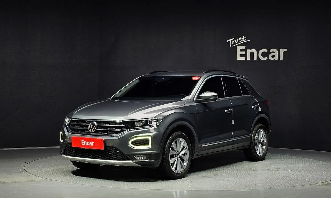 Volkswagen T-Roc — фото 1