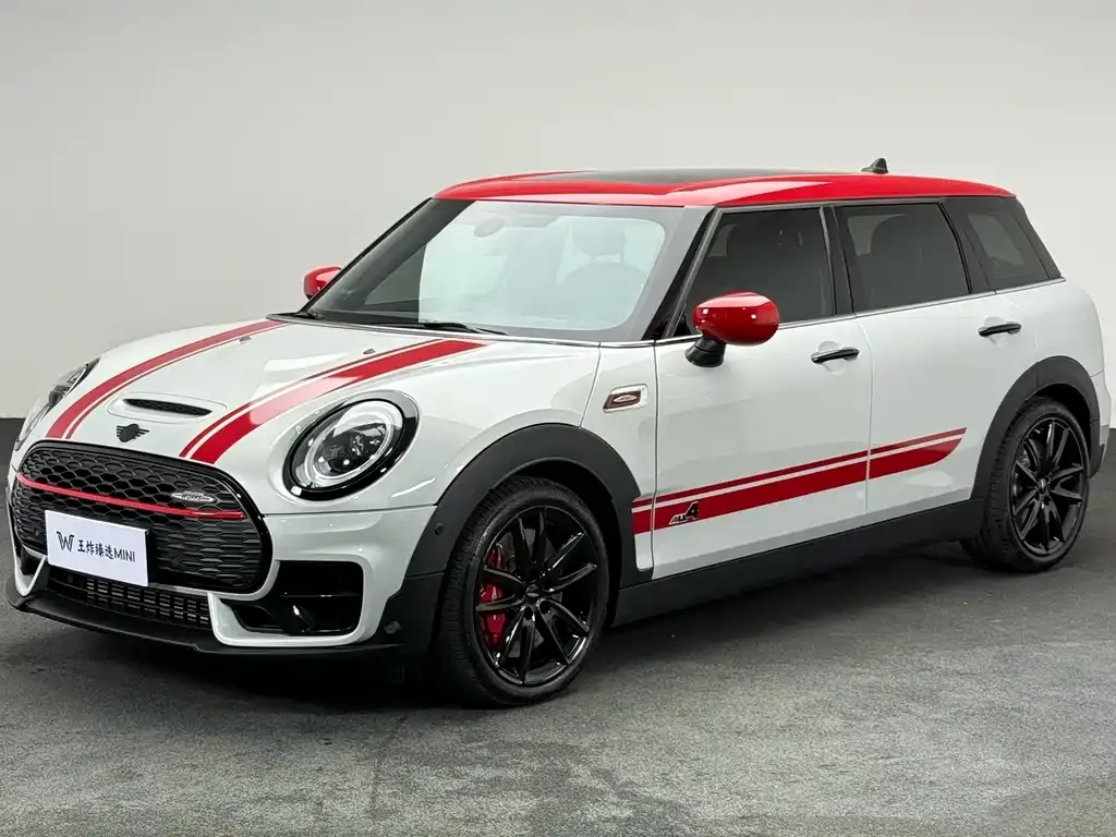 MINI Clubman JCW — фото 1