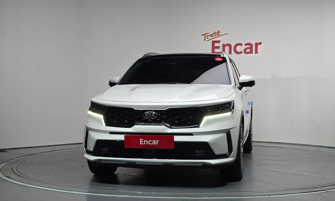 Kia Sorento — фото 7