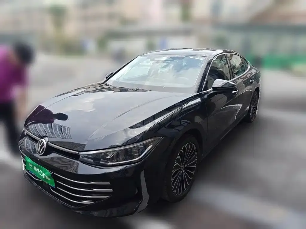 Volkswagen Passat — фото 1