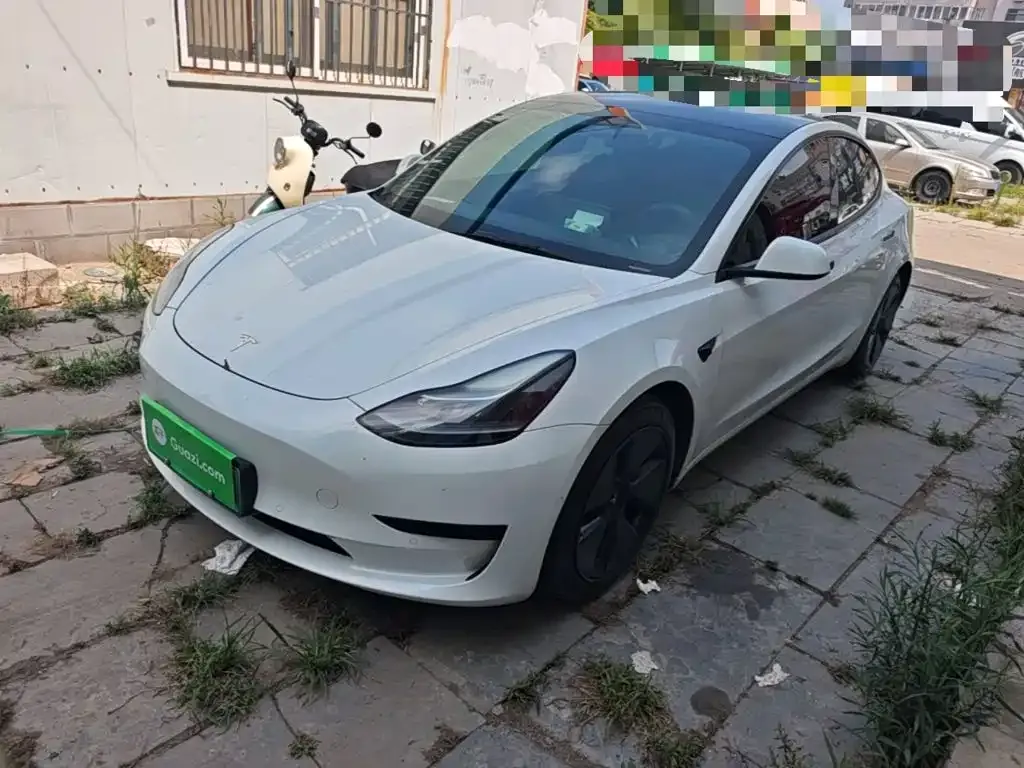 Tesla Model 3 — фото 4