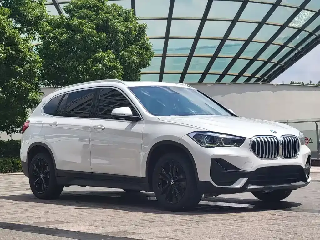 BMW X1 — фото 3