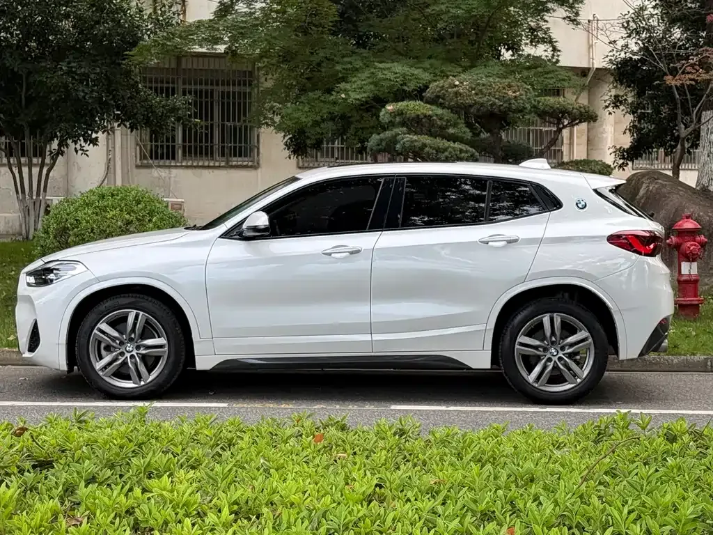 BMW X2 — фото 9