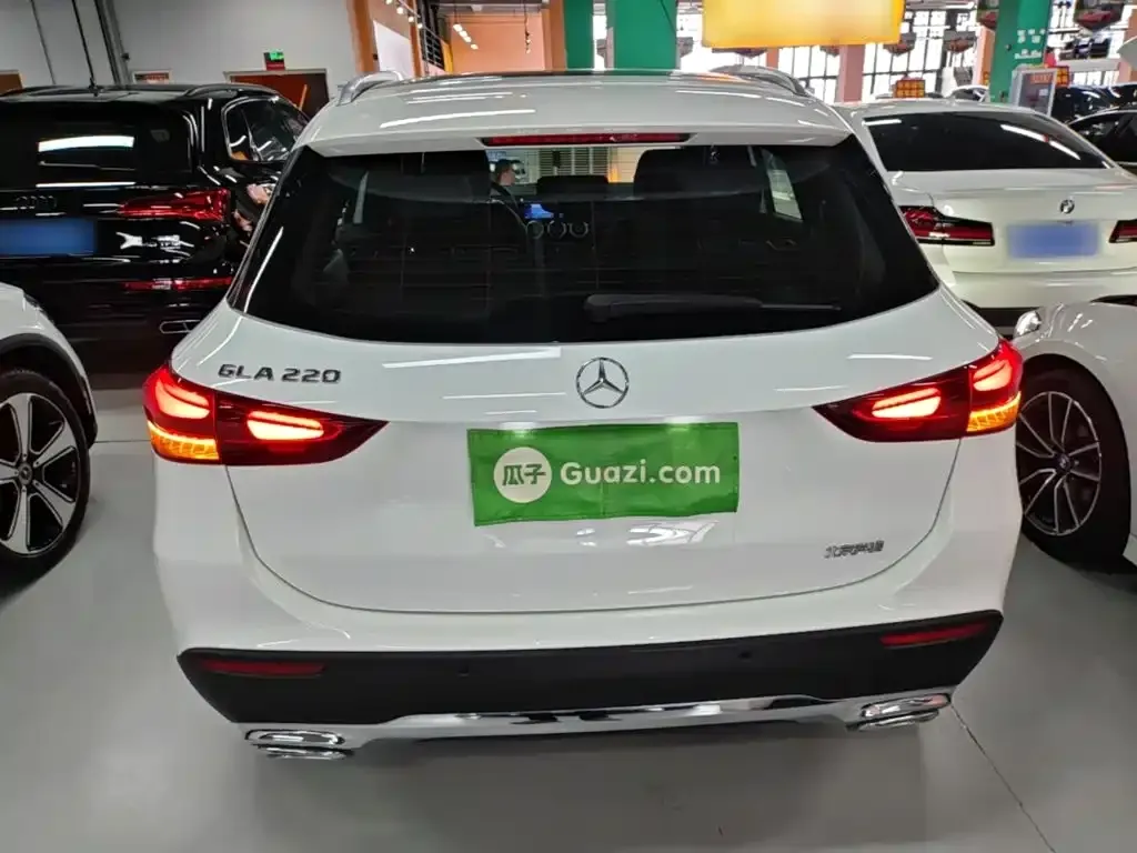 Mercedes-Benz GLA — фото 6