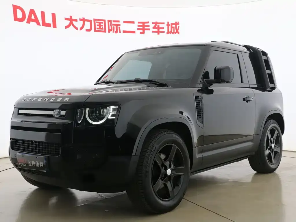 Land Rover Defender — фото 1