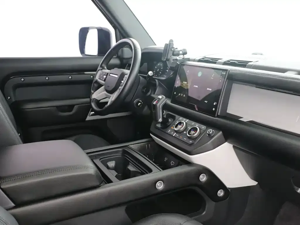 Land Rover Defender — фото 6