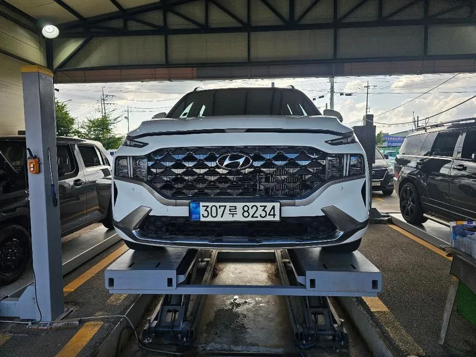 Hyundai Santafe — фото 1
